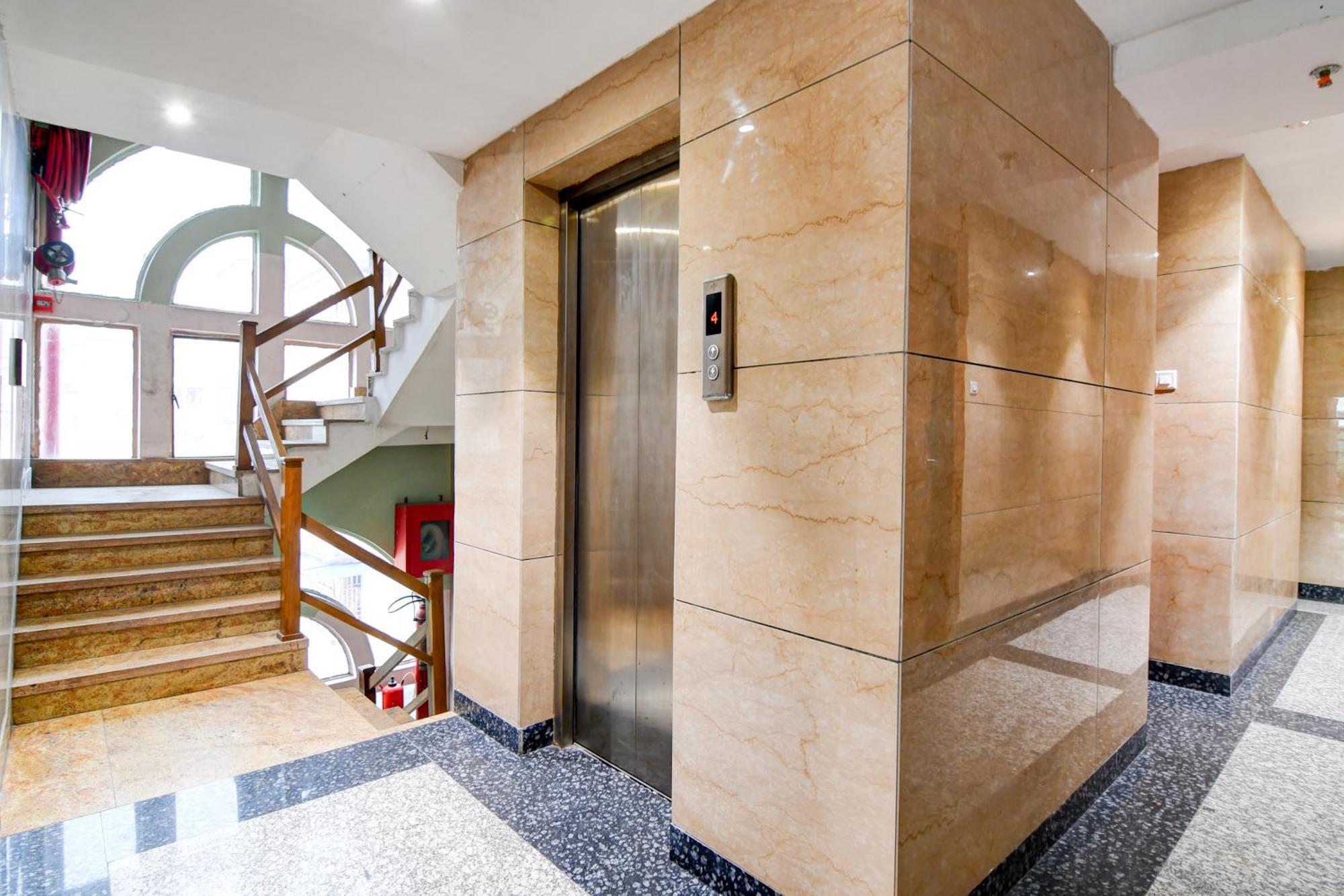 Hotel King'S Crown Колката Екстер'єр фото